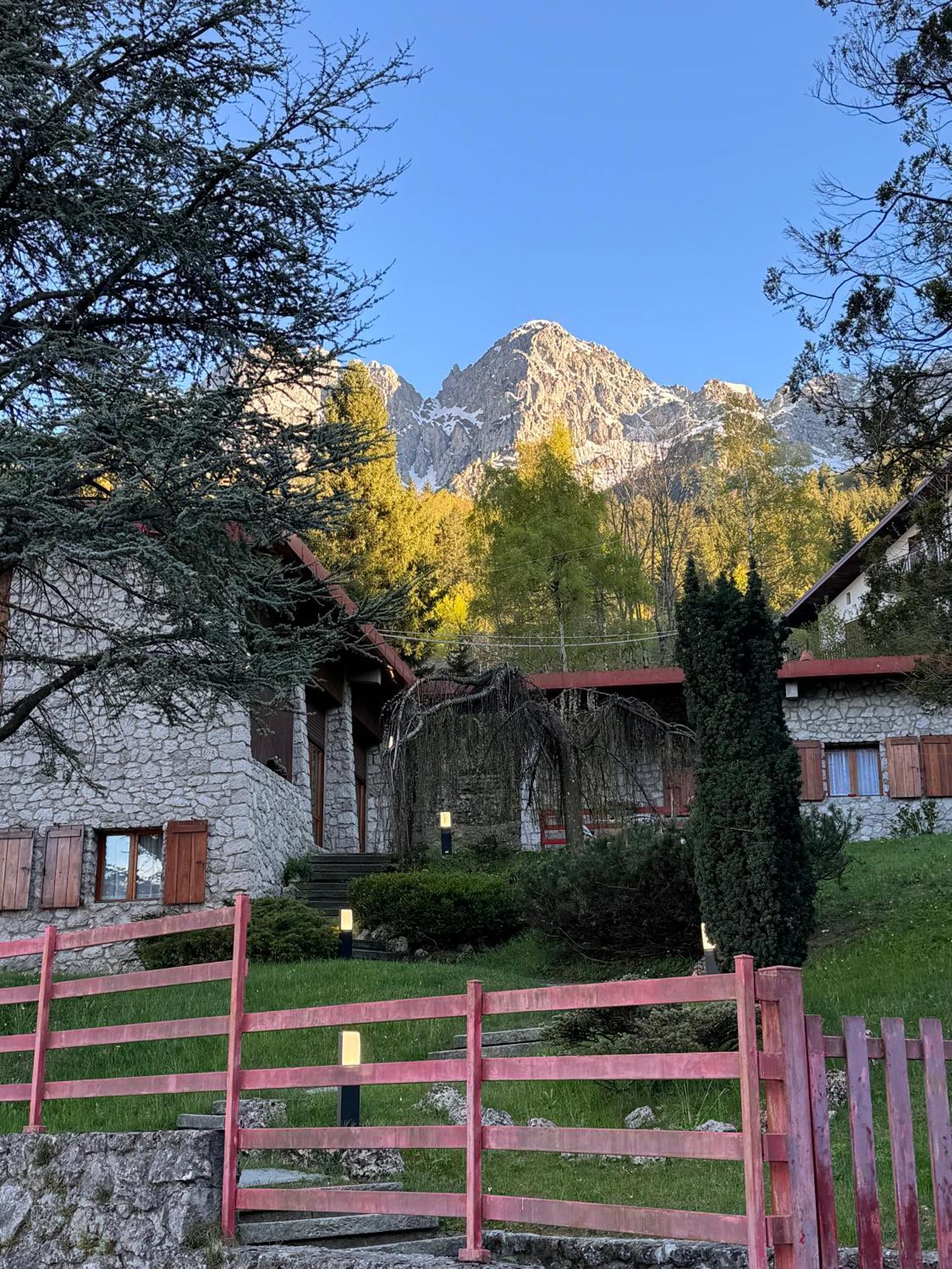 Villa Drago Chalet Oltre il Colle ภายนอก รูปภาพ